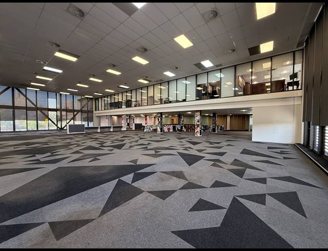 2,746M² OFFICE TO LET IN PARKTOWN